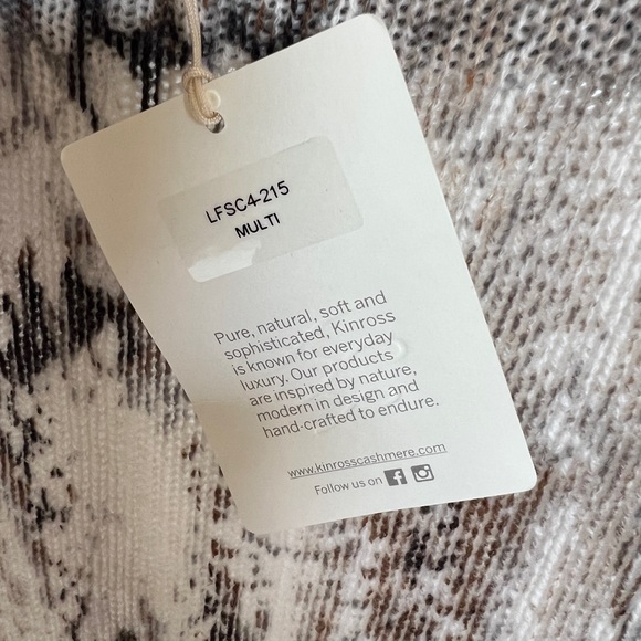 Kinross Cashmere Snake Print Sweater Quiet Luxury Mock Neck NWT Old Money - Picture 6 of 7